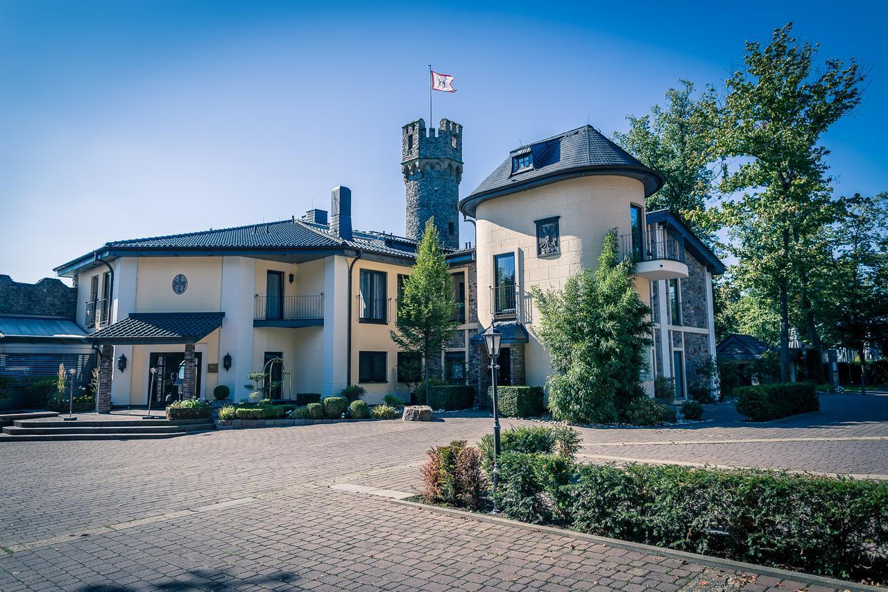 Relais & Chateaux Hotel Burg Schwarzenstein Geisenheim Exteriör bild