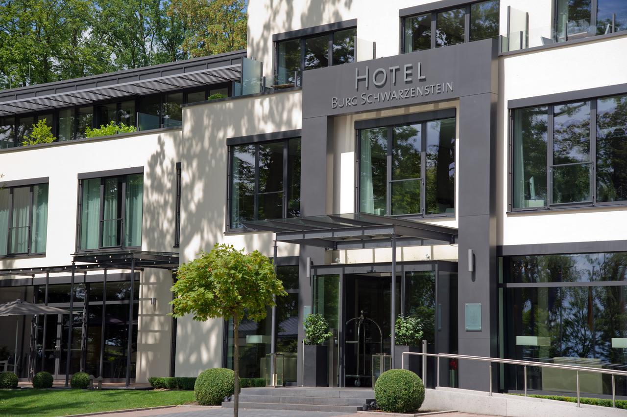 Relais & Chateaux Hotel Burg Schwarzenstein Geisenheim Exteriör bild