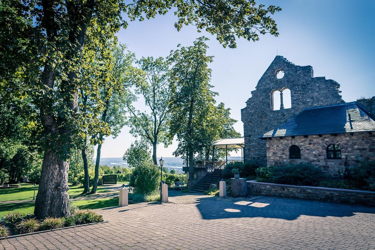 Relais & Chateaux Hotel Burg Schwarzenstein Geisenheim Exteriör bild